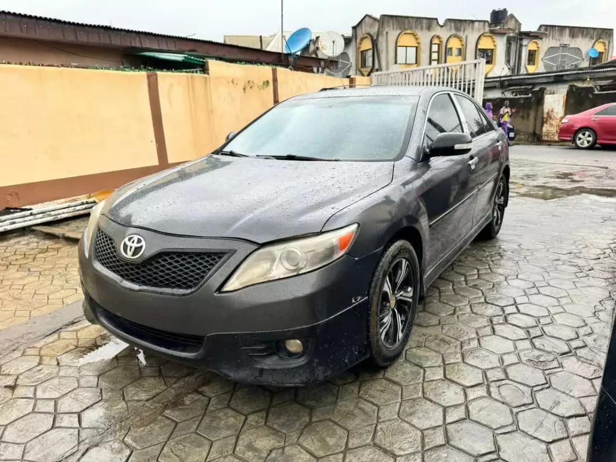 Toyota Camry   - 2007