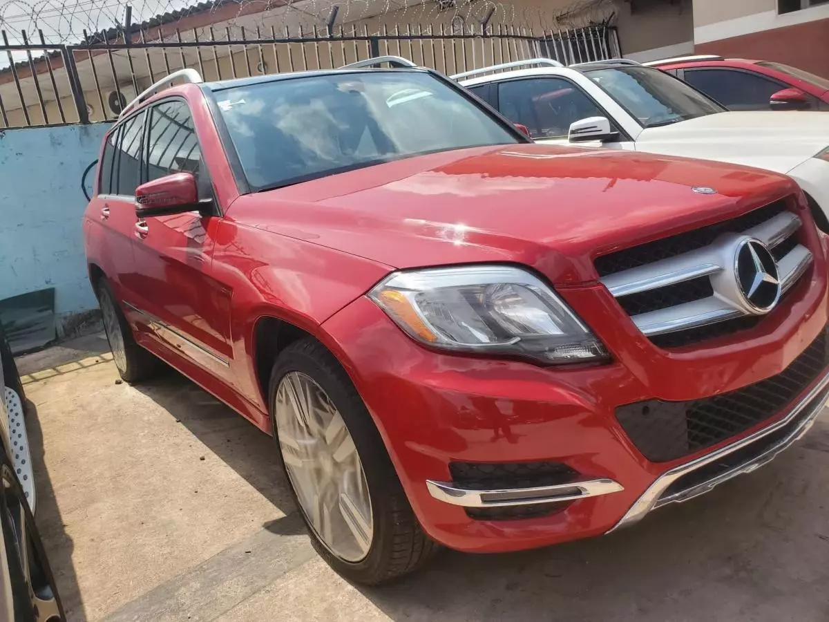 Mercedes-Benz GLK 350   - 2014