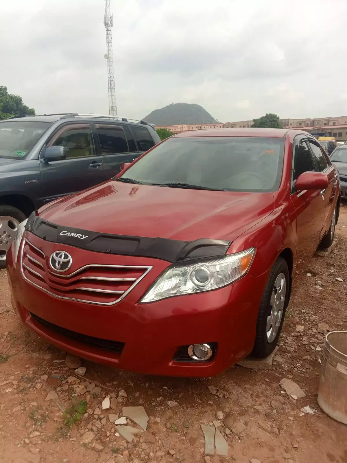 Toyota Camry   - 2011