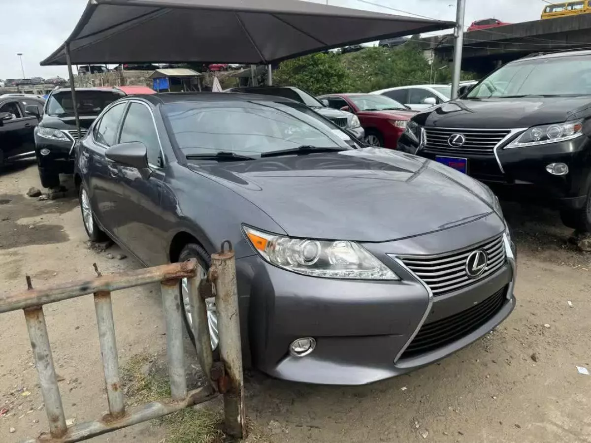 Lexus ES 350   - 2015