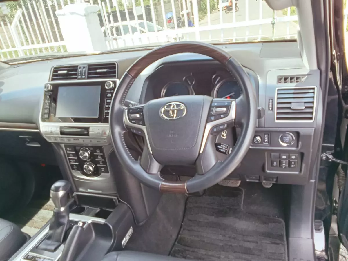 Toyota Landcruiser TZ.G   - 2017