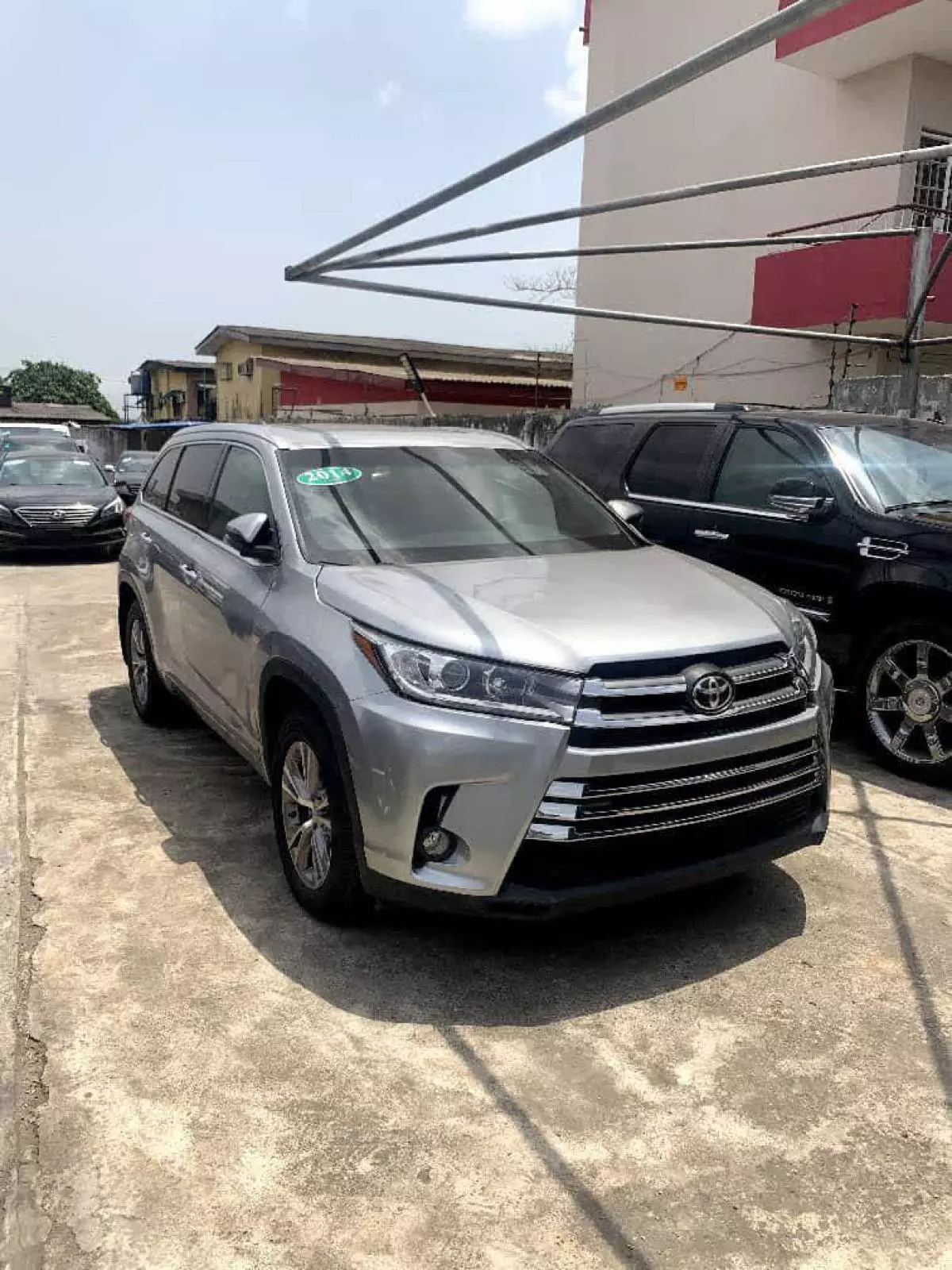 Toyota Highlander   - 2014