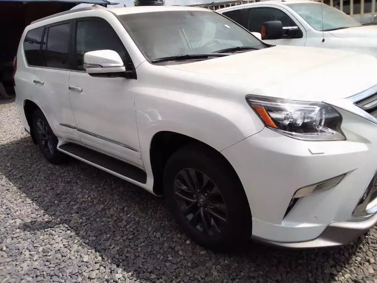 Lexus GX 460 - 2019