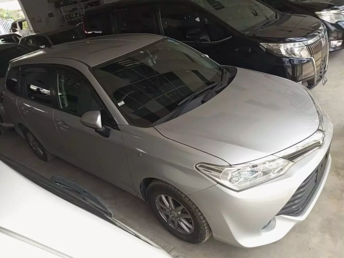 Toyota Fielder hybrid  - 2015