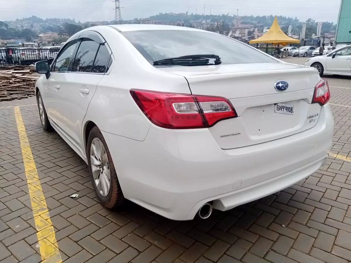 Subaru Legacy B4   - 2015