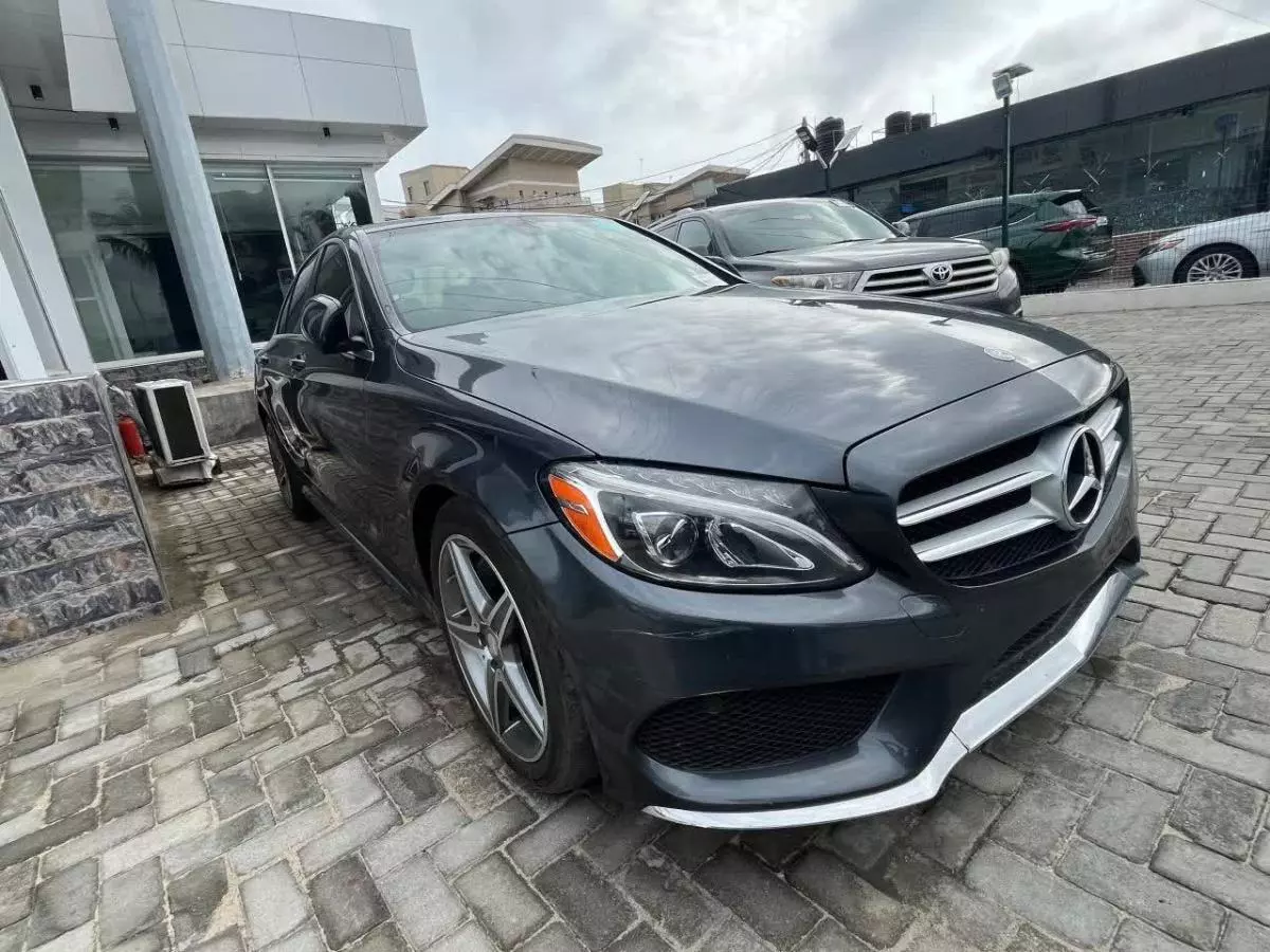 Mercedes-Benz C 300   - 2015