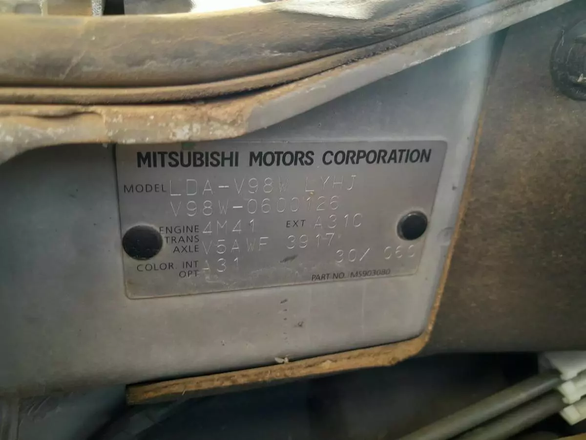 Mitsubishi Shogun  - 2012