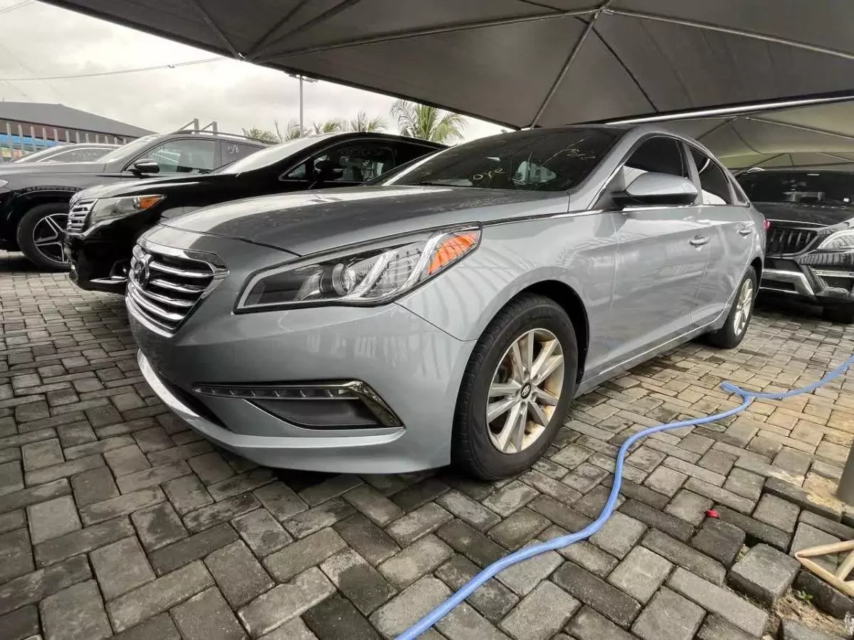 Hyundai Sonata   - 2017