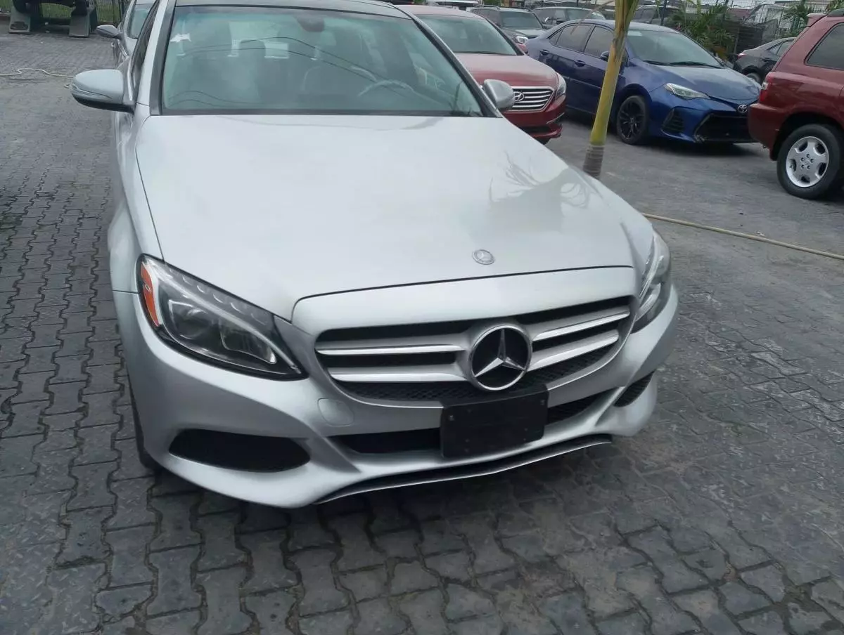 Mercedes-Benz C 300   - 2015