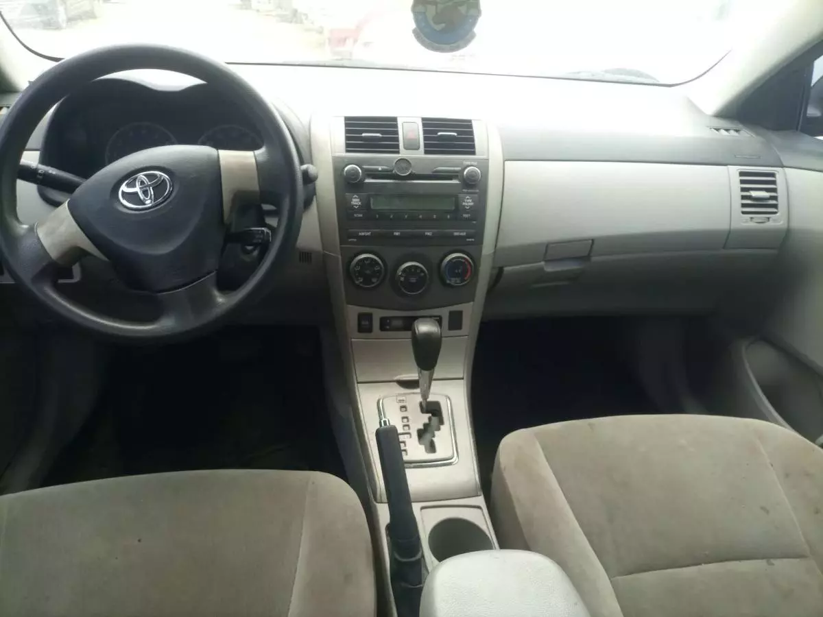 Toyota Corolla - 2011
