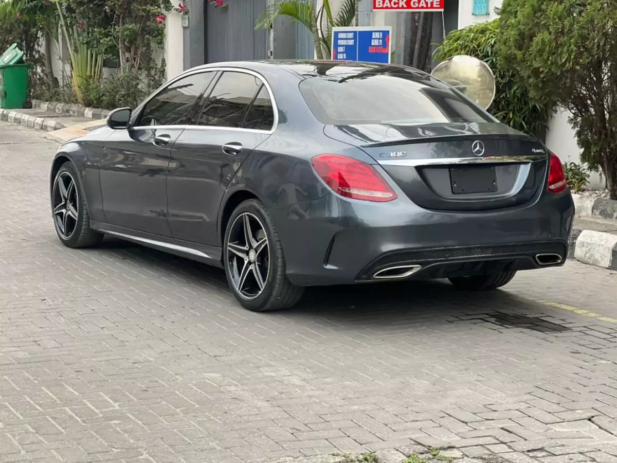 Mercedes-Benz C 300   - 2016