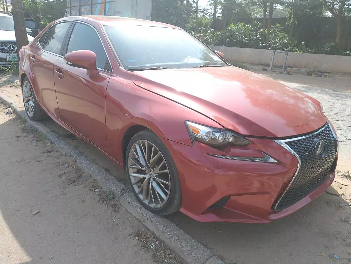 Lexus IS 250   - 2015