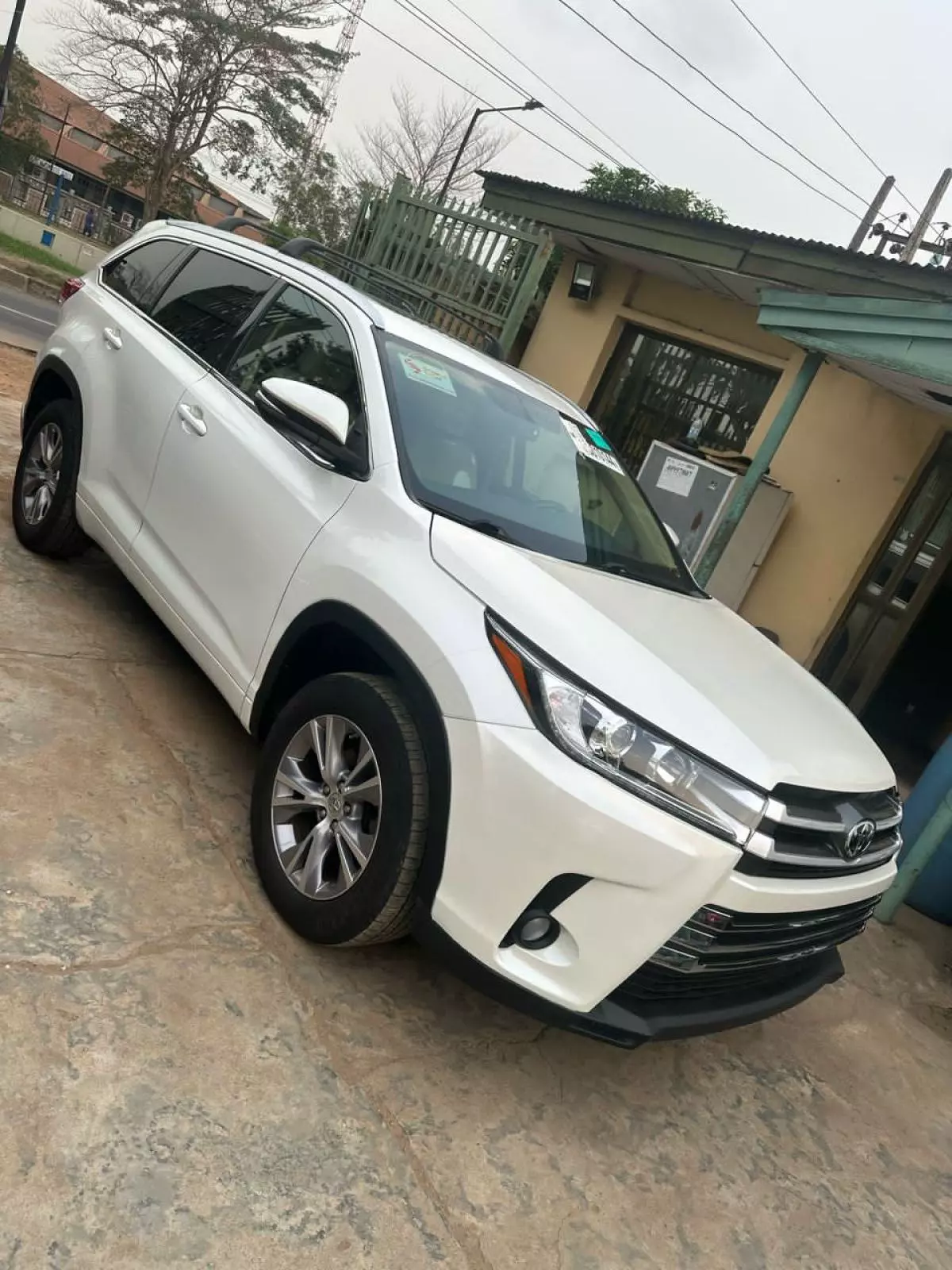 Toyota Highlander   - 2015