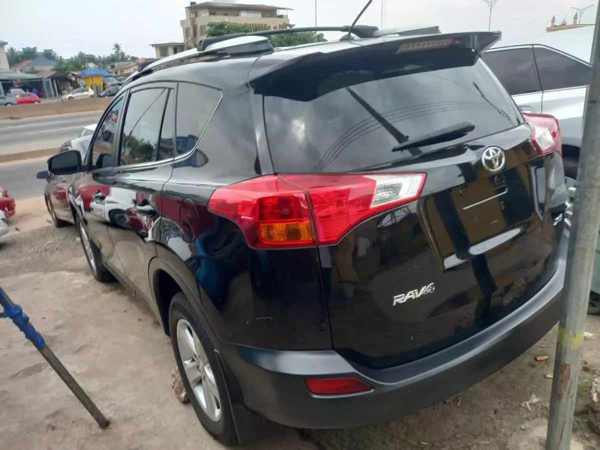 Toyota Rav4   - 2013