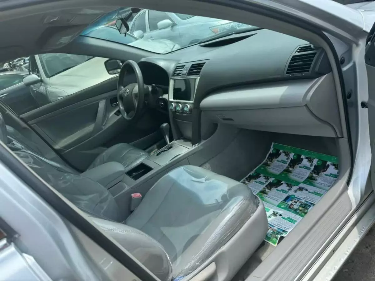 Toyota Camry   - 2007