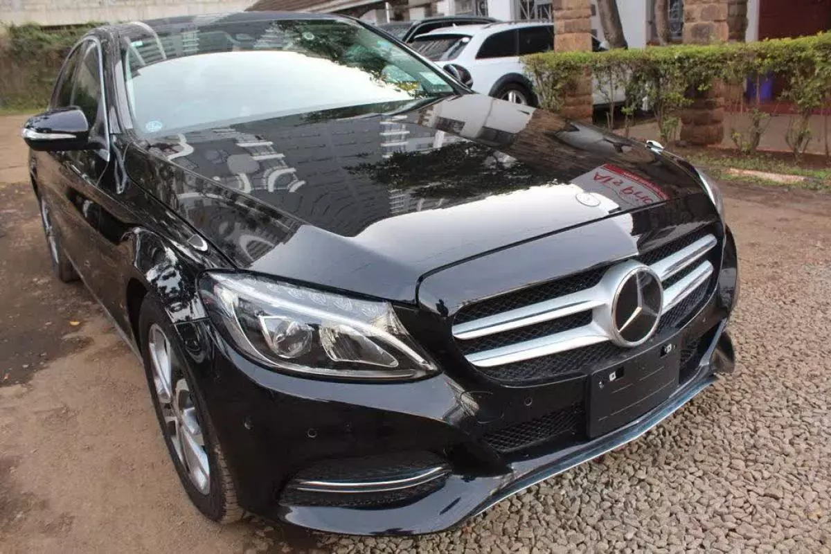 Mercedes-Benz C 180 - 2015