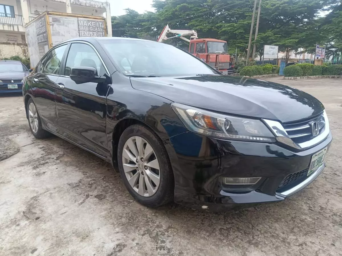 Honda Accord   - 2013