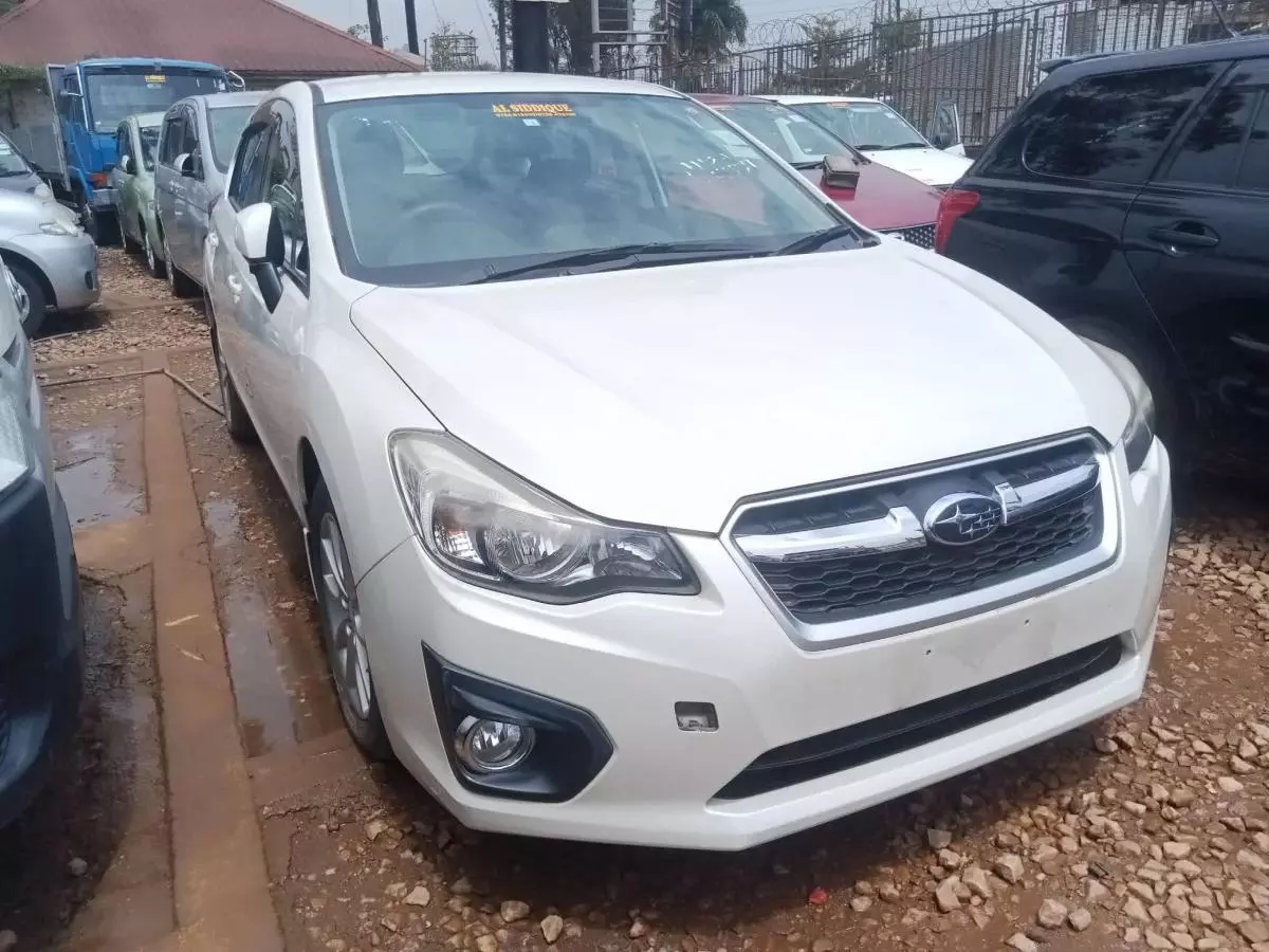 Subaru Impreza   - 2012