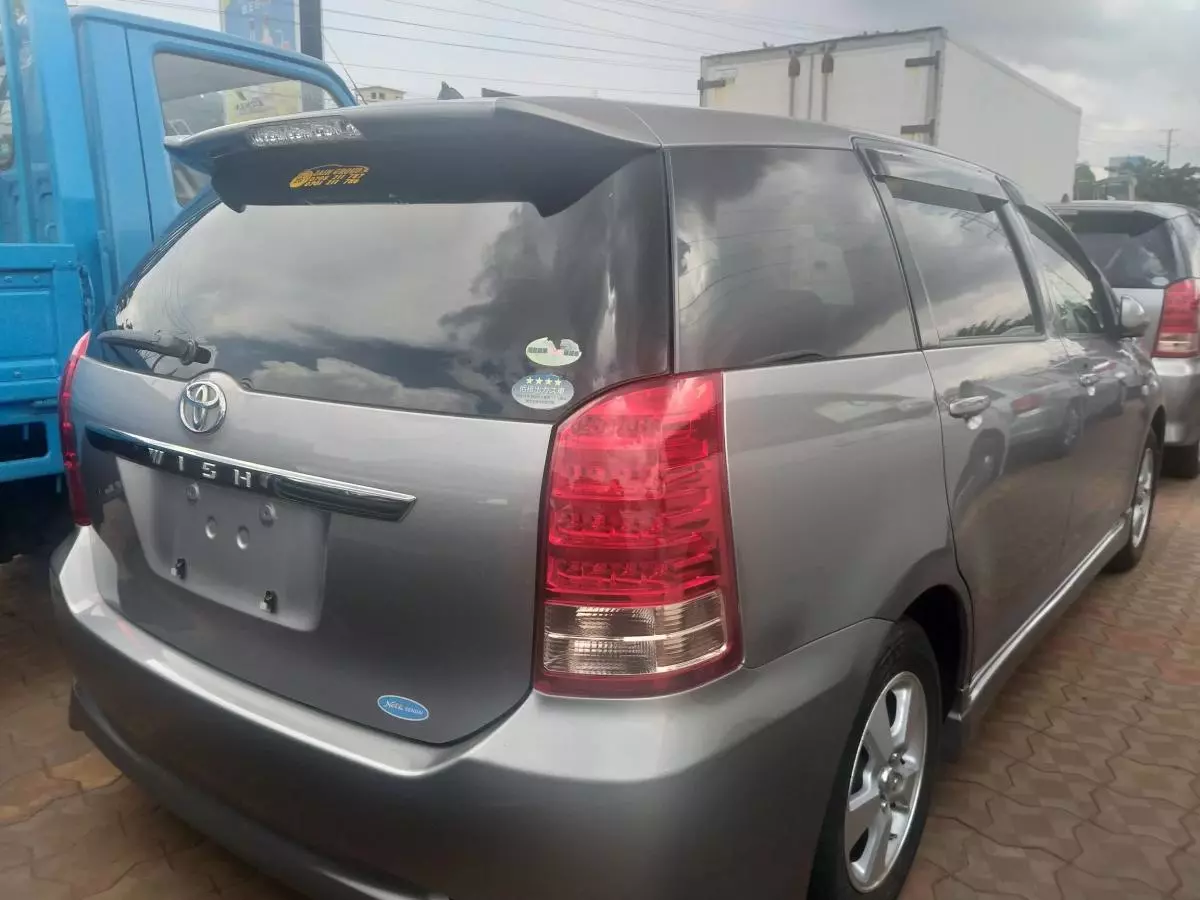 Toyota Wish - 2007