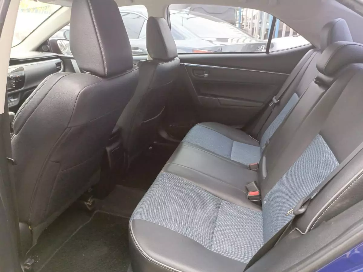 Toyota Corolla - 2015