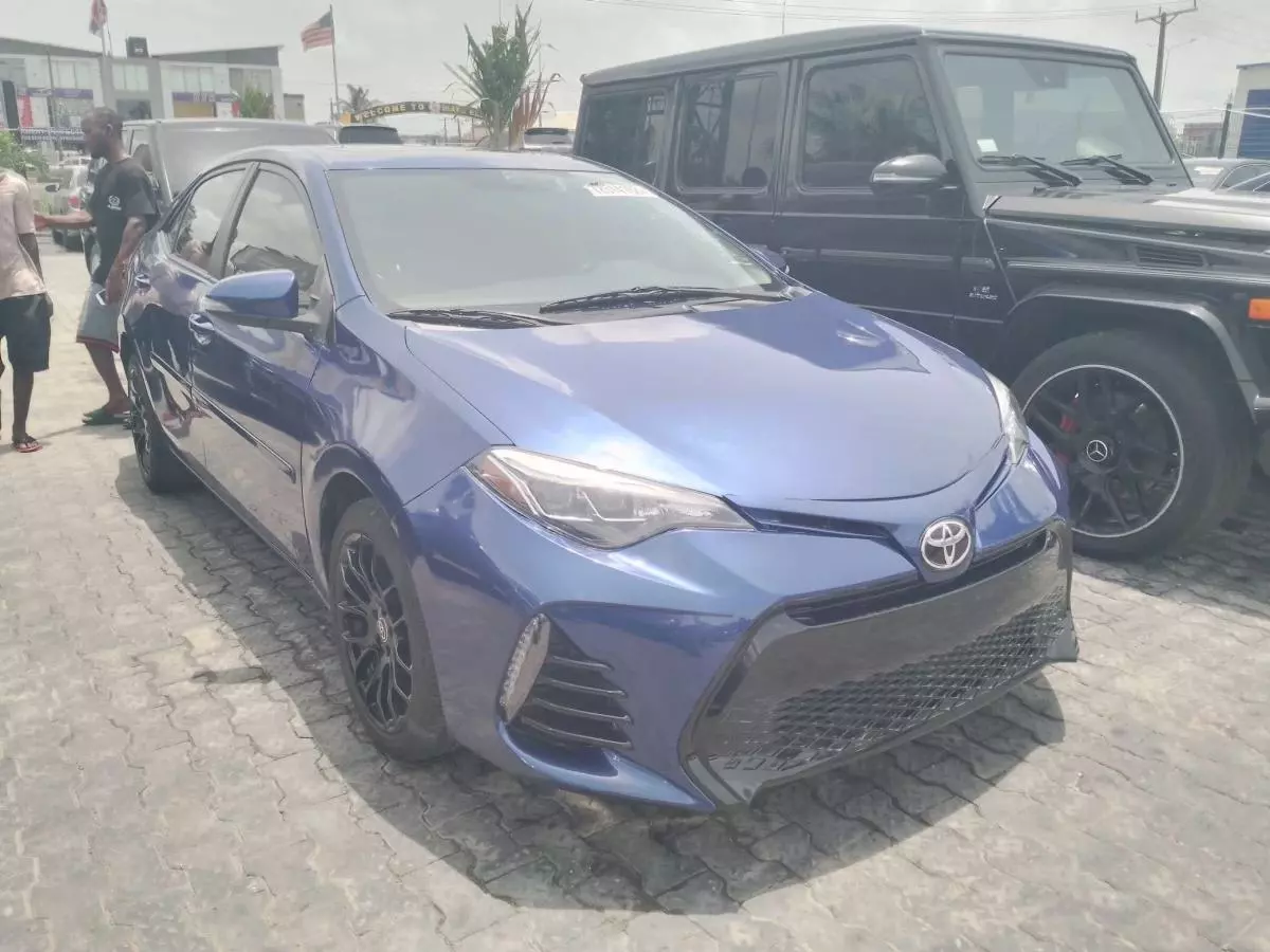 Toyota Corolla   - 2015