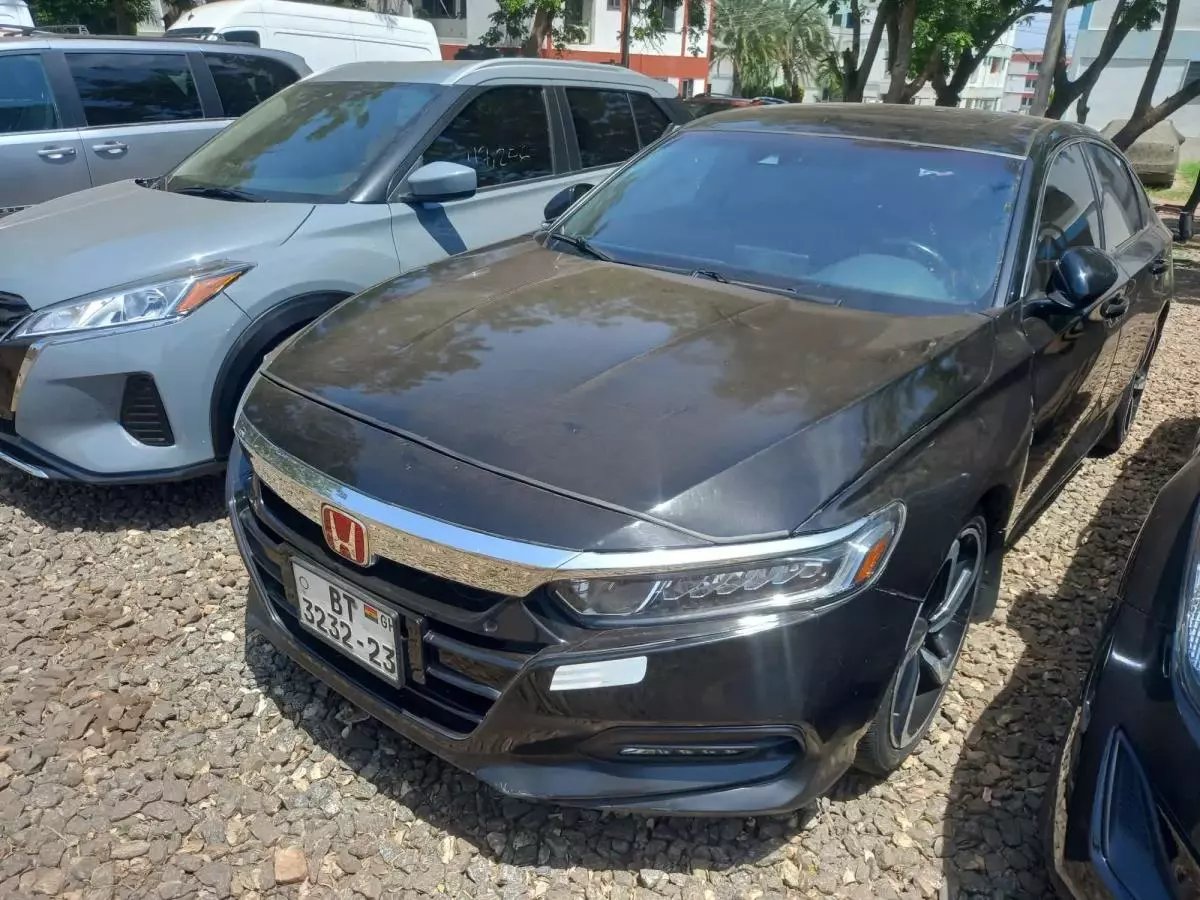 Honda Accord   - 2018