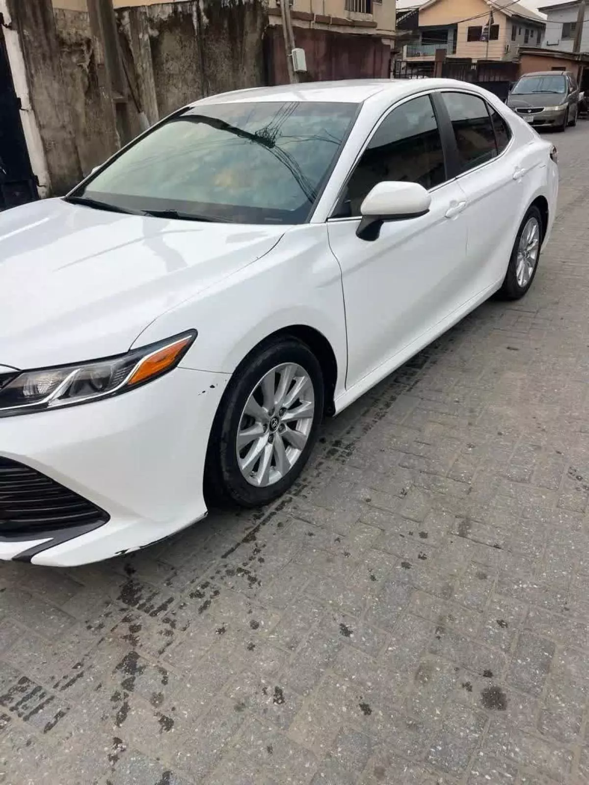 Toyota Camry   - 2018