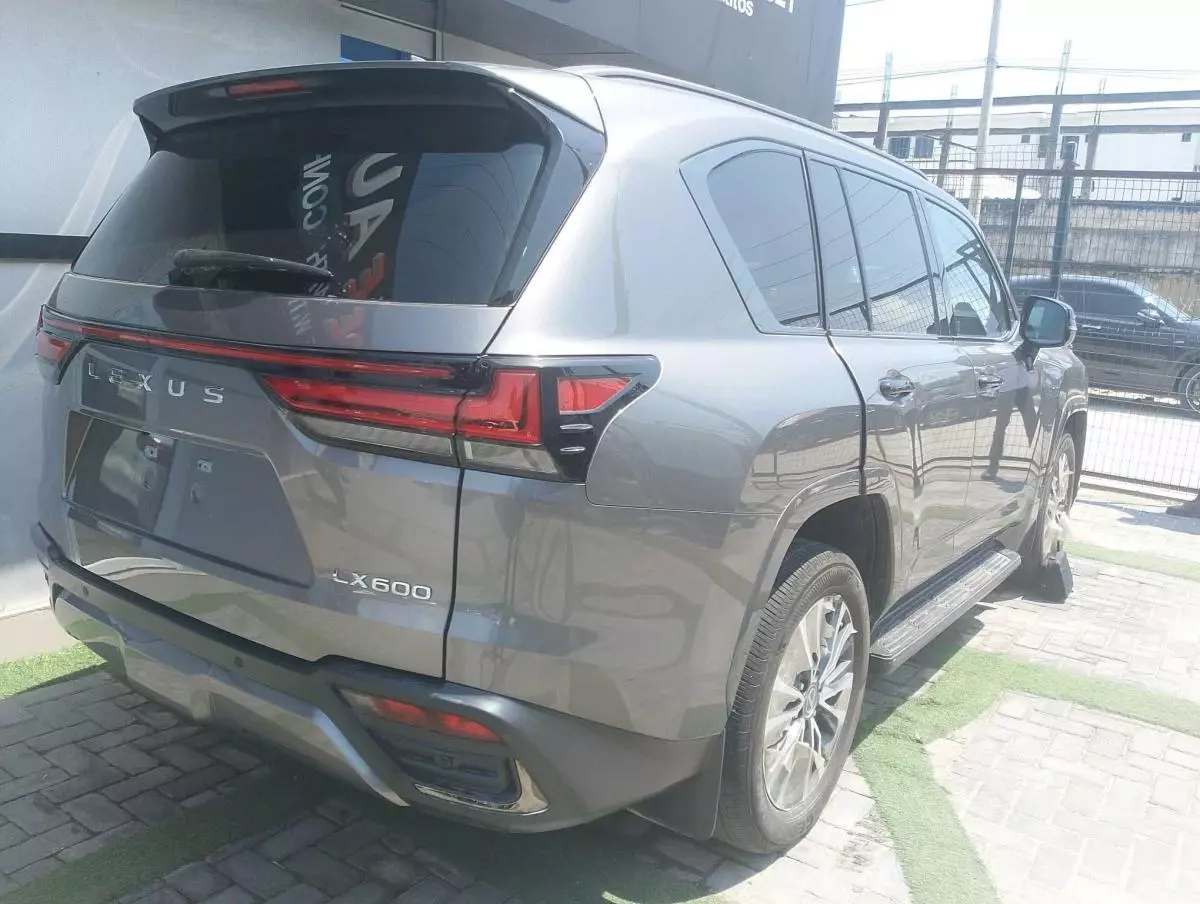 Toyota Highlander   - 2019