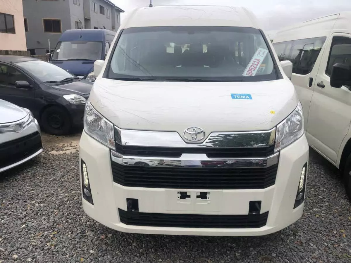 Toyota Hiace   - 2024