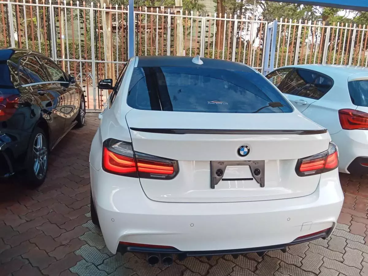 BMW 320   - 2017