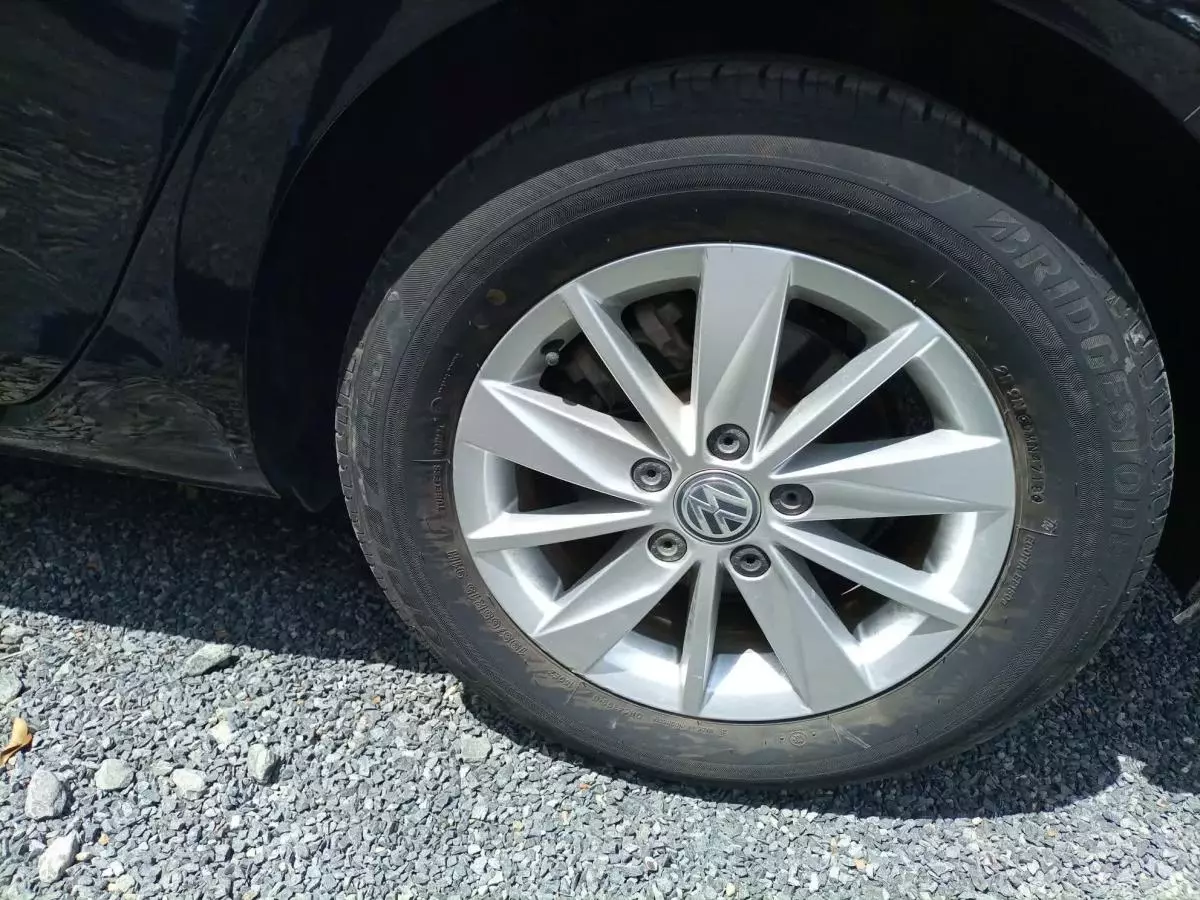 Volkswagen Golf - 2015