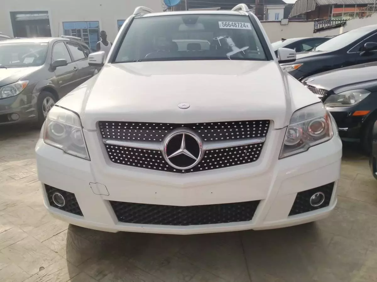 Mercedes-Benz GLK 350   - 2010