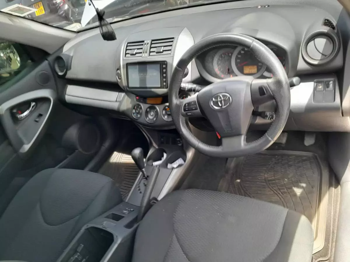 Toyota RAV 4 - 2014