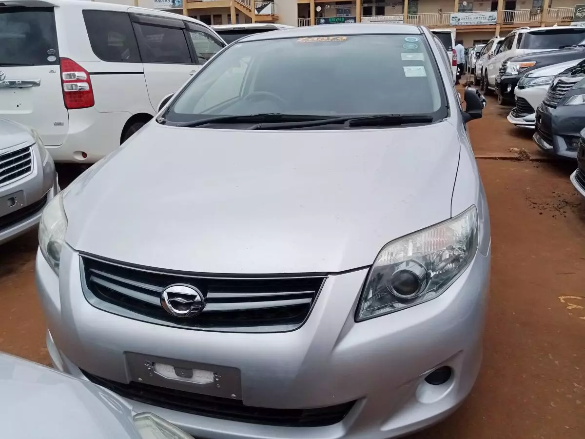 Toyota Fielder    - 2012