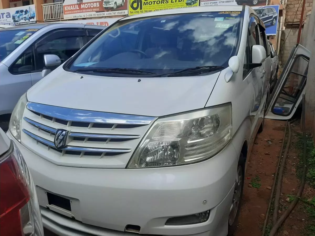 Toyota Alphard   - 2008