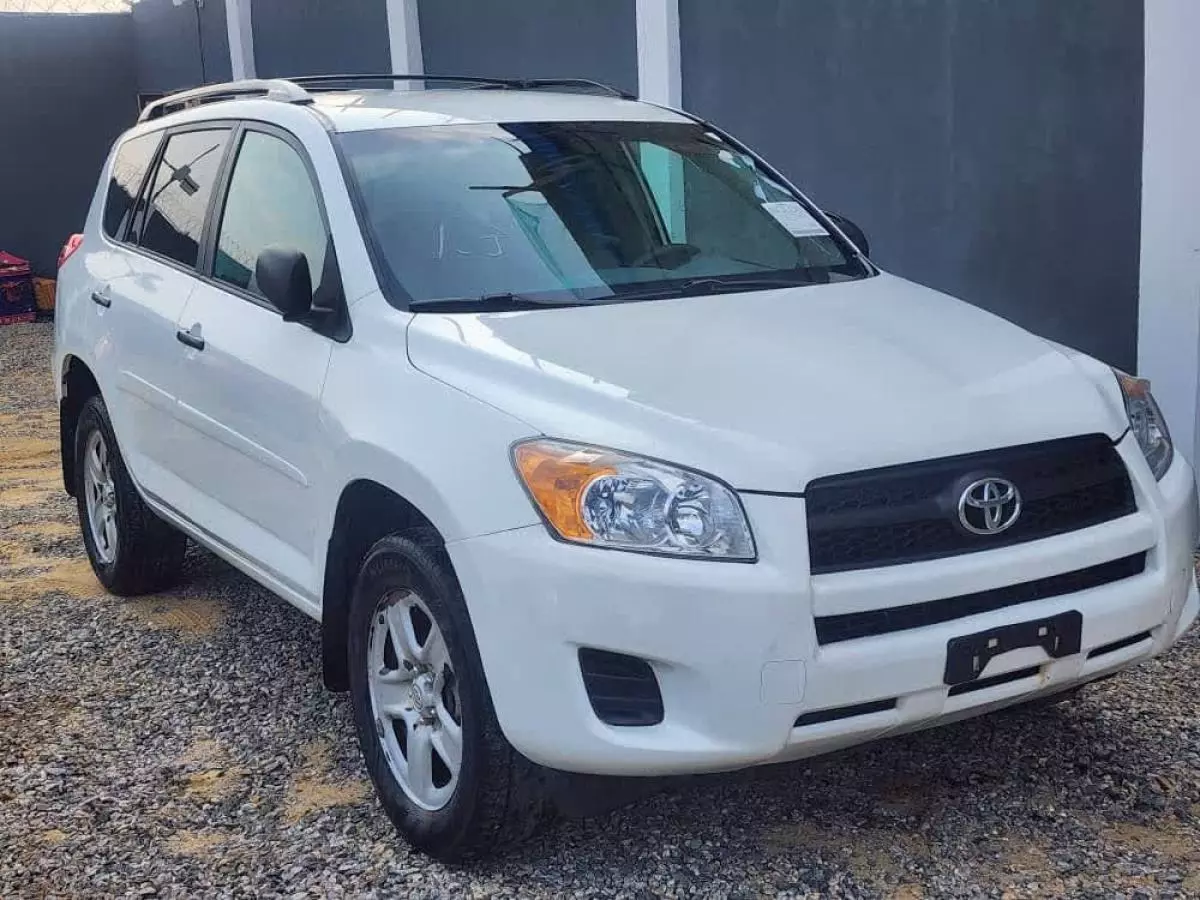 Toyota RAV 4   - 2012