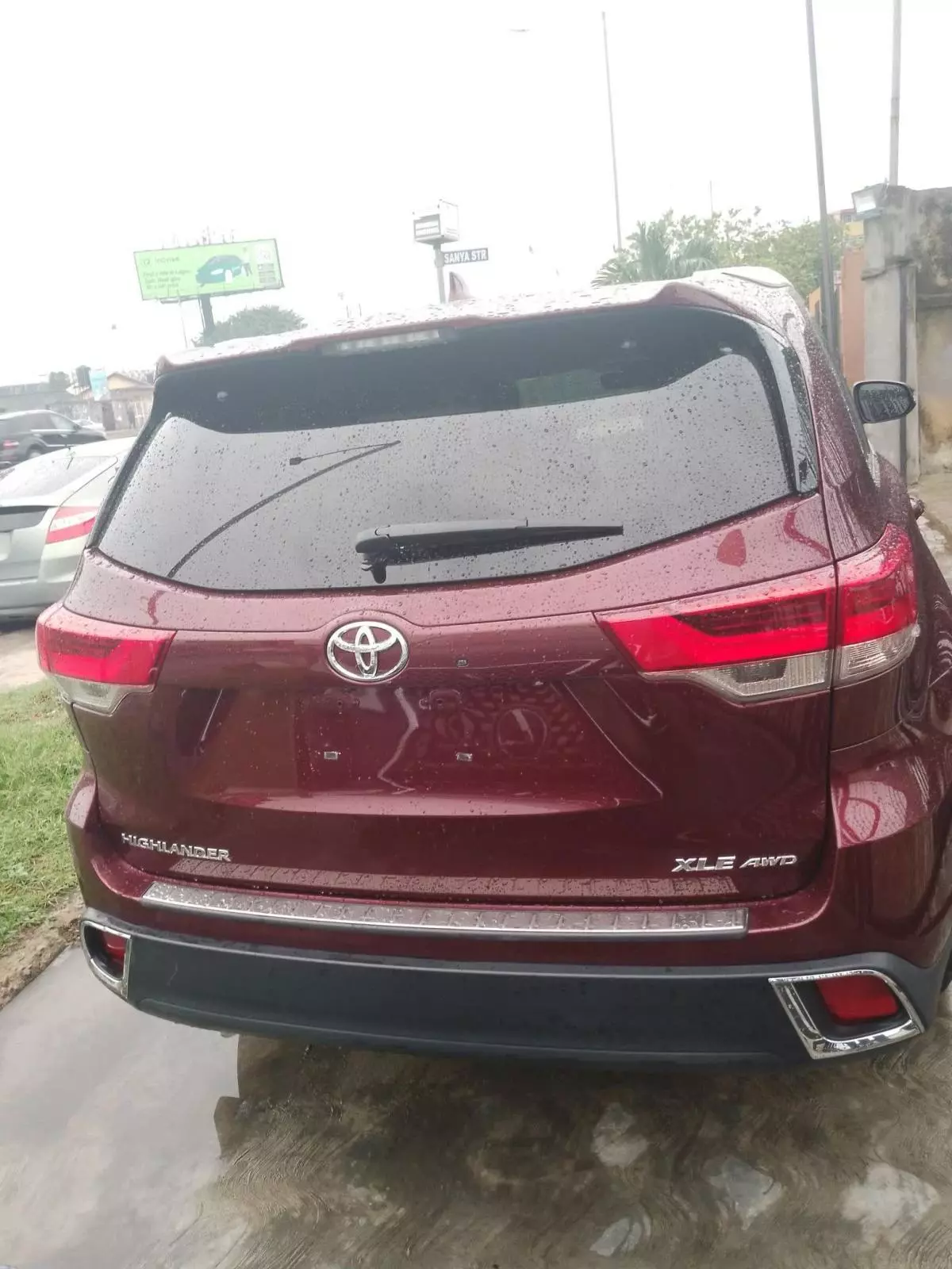 Toyota Highlander   - 2019