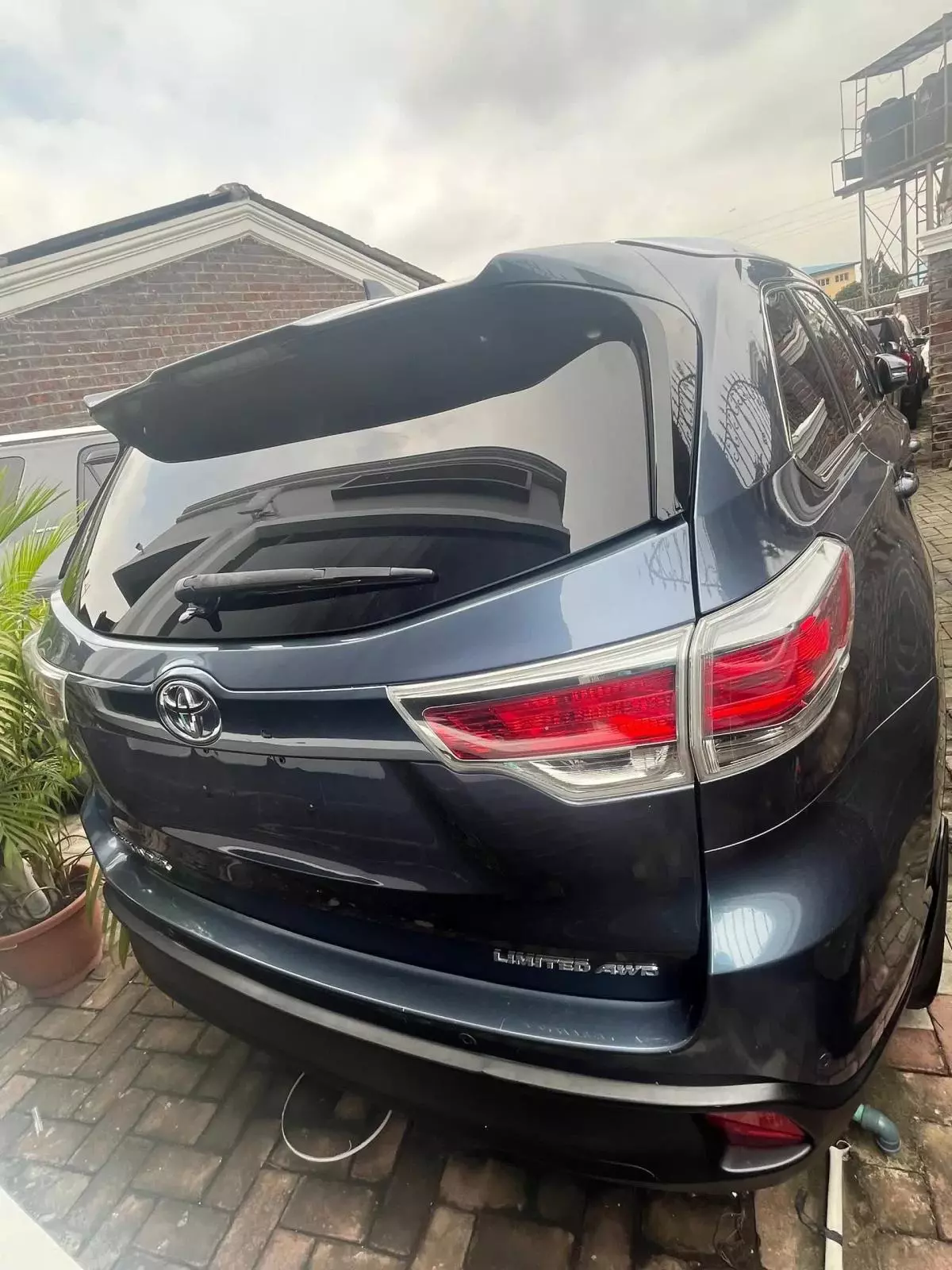 Toyota Highlander   - 2015