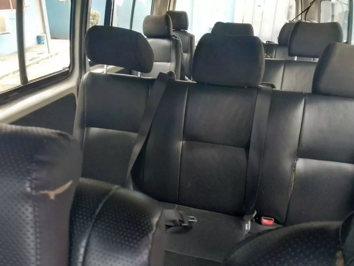 Toyota Hiace   - 2012