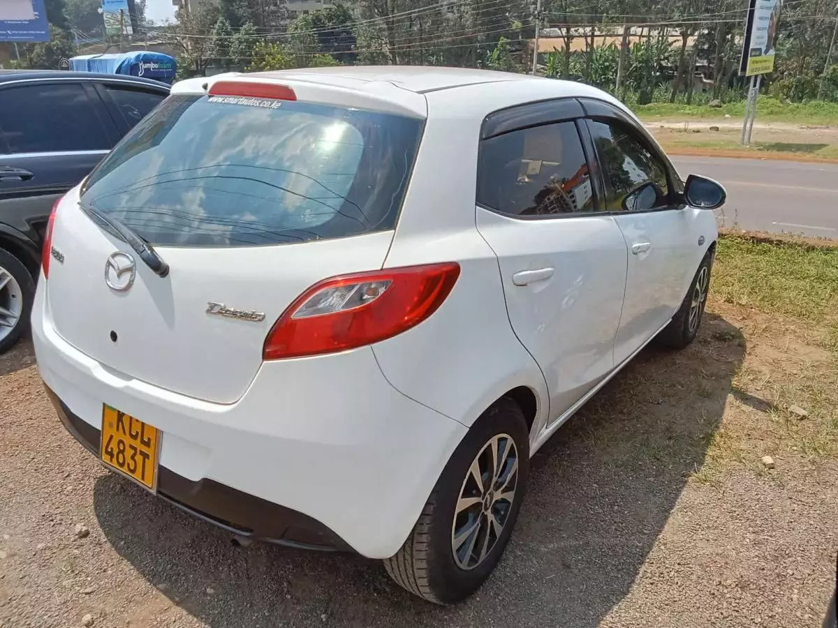 Mazda Demio   - 2010