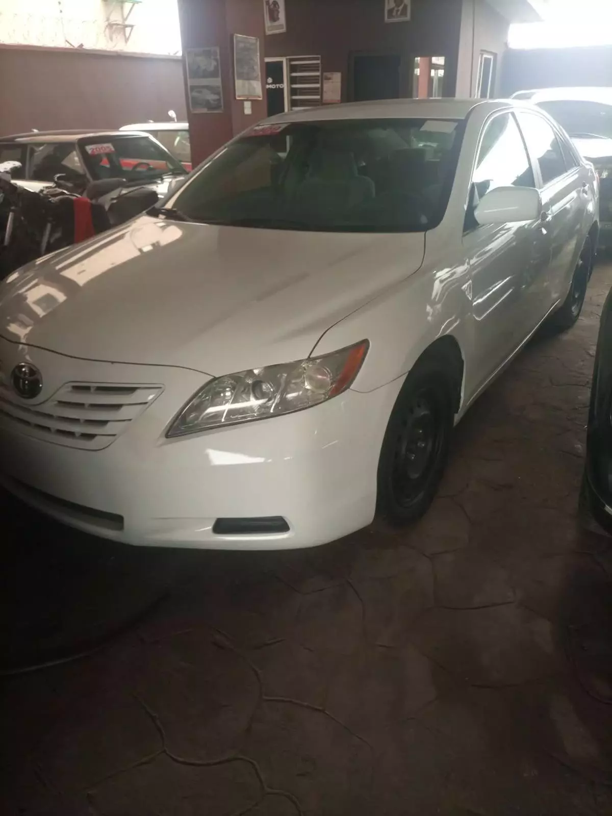 Toyota Camry   - 2009