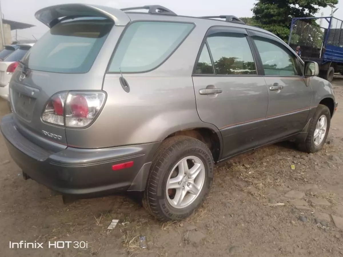 Lexus RX 300   - 2002