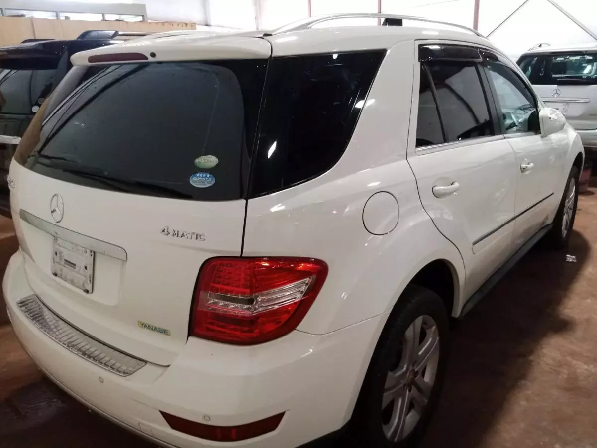 Mercedes-Benz ML 350   - 2009