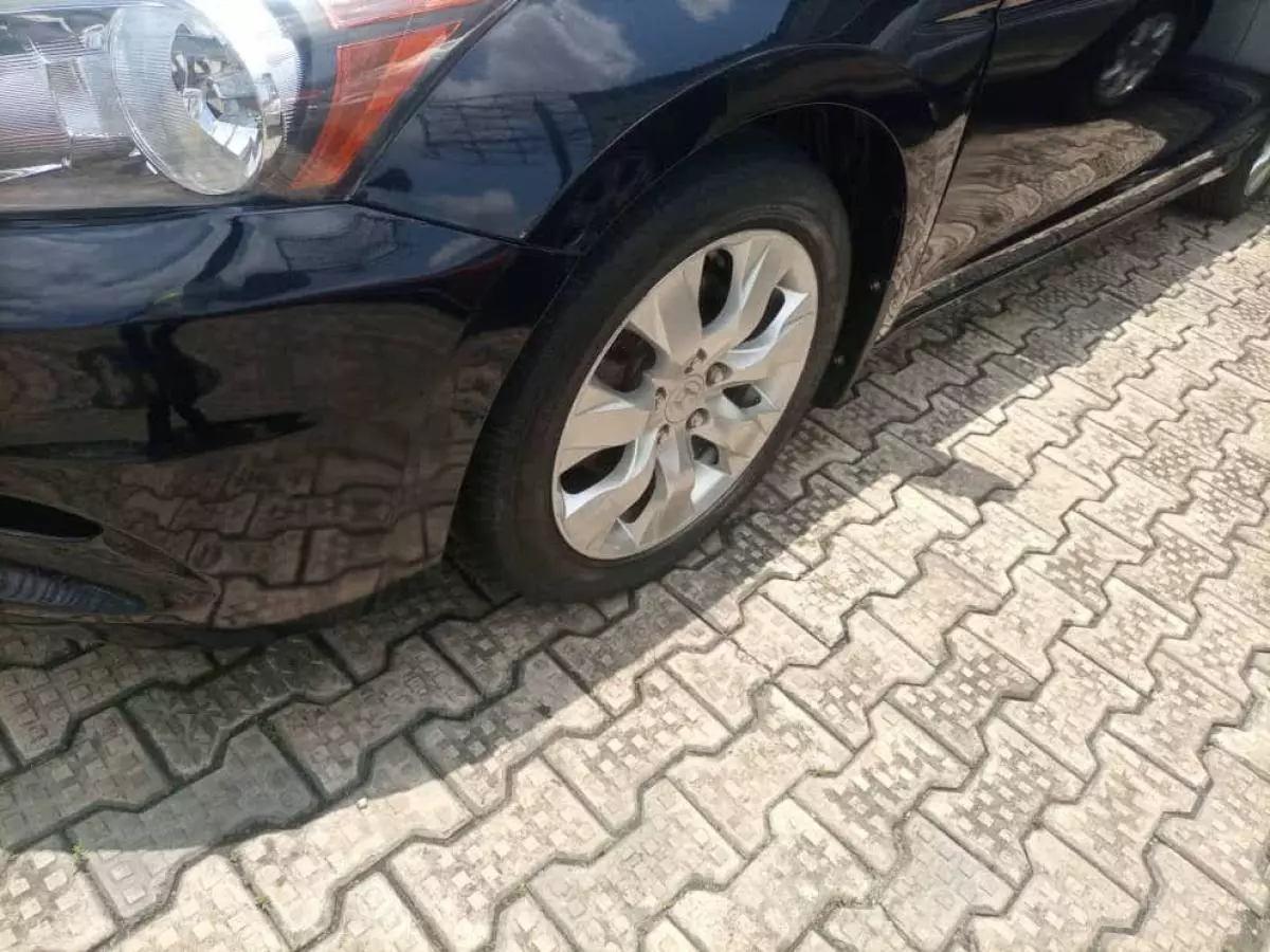 Honda Accord - 2009