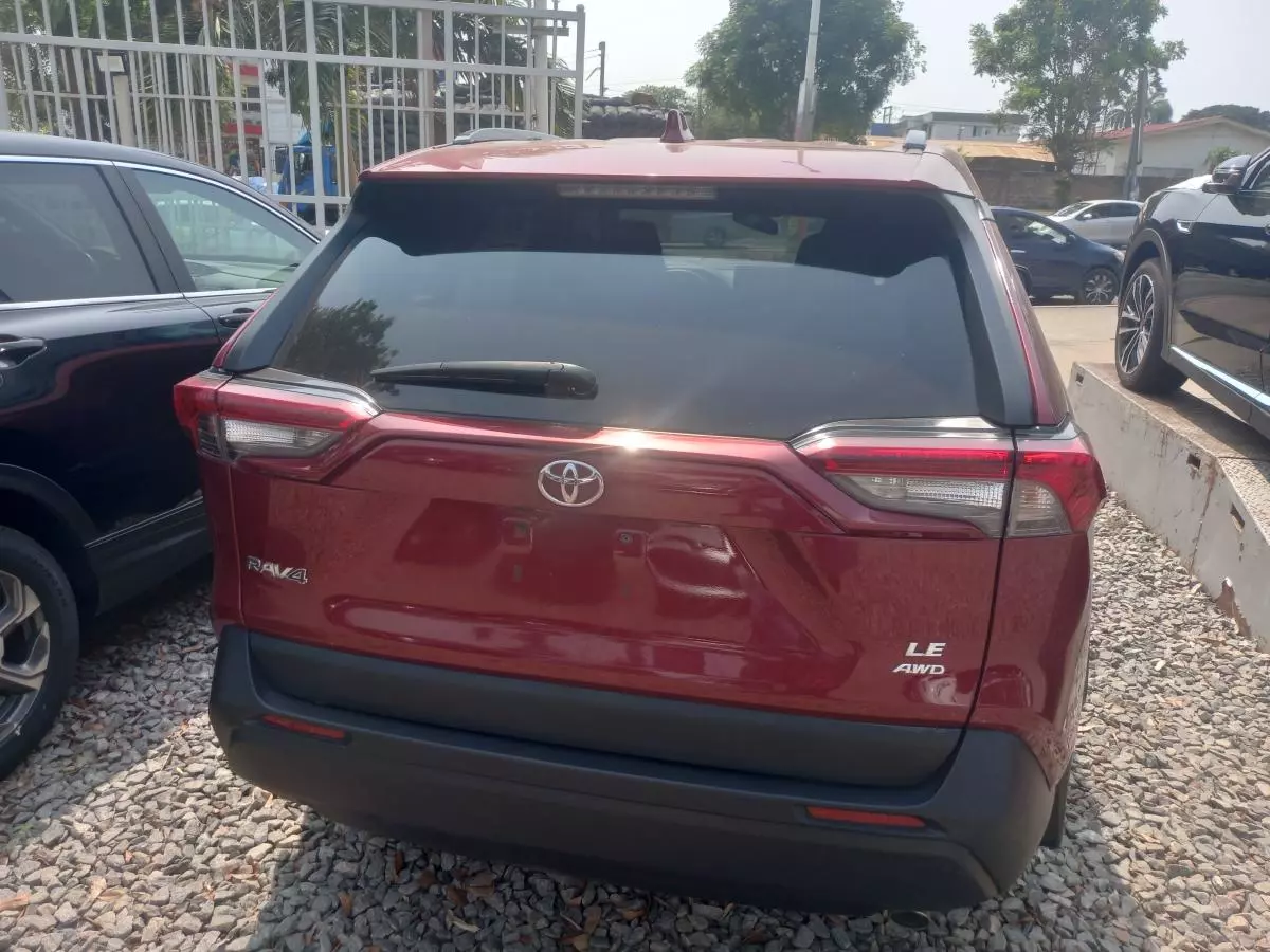 Toyota RAV4   - 2020