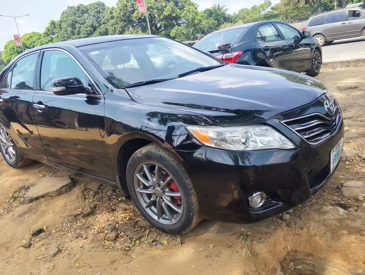 Toyota Camry   - 2008