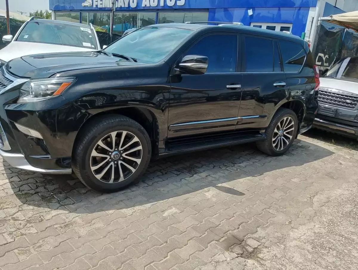 Lexus GX 460   - 2010