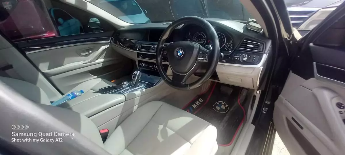 BMW 520i   - 2013