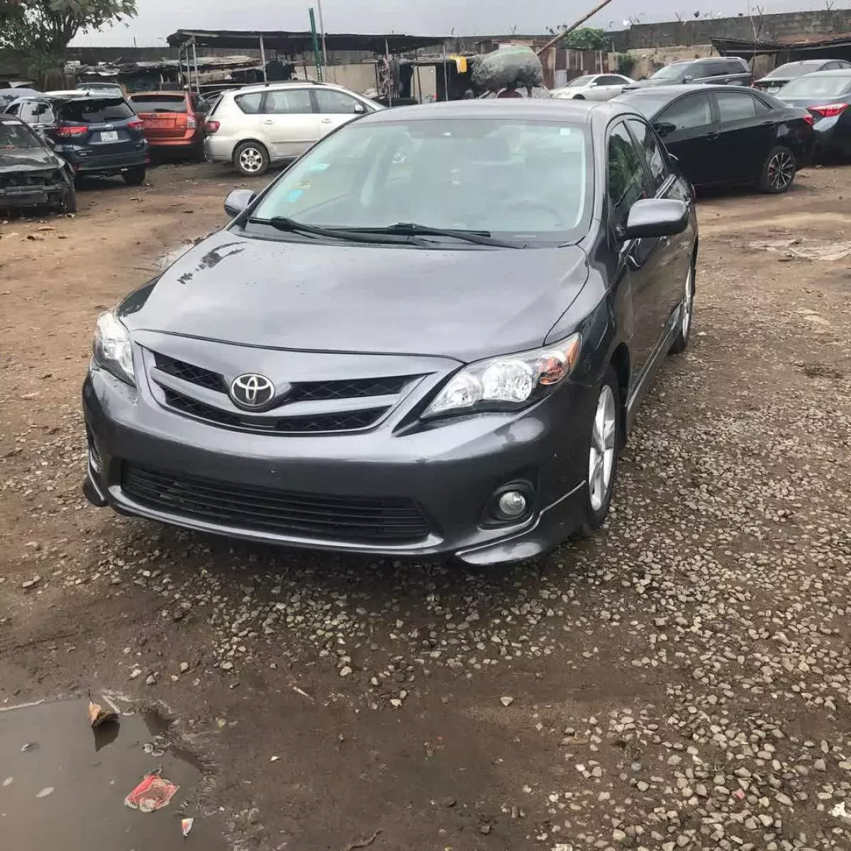 Toyota corolla   - 2012