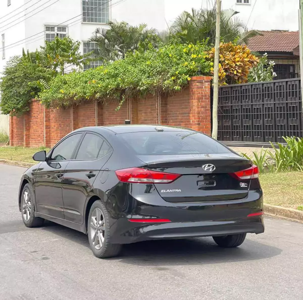 Hyundai Elantra - 2018